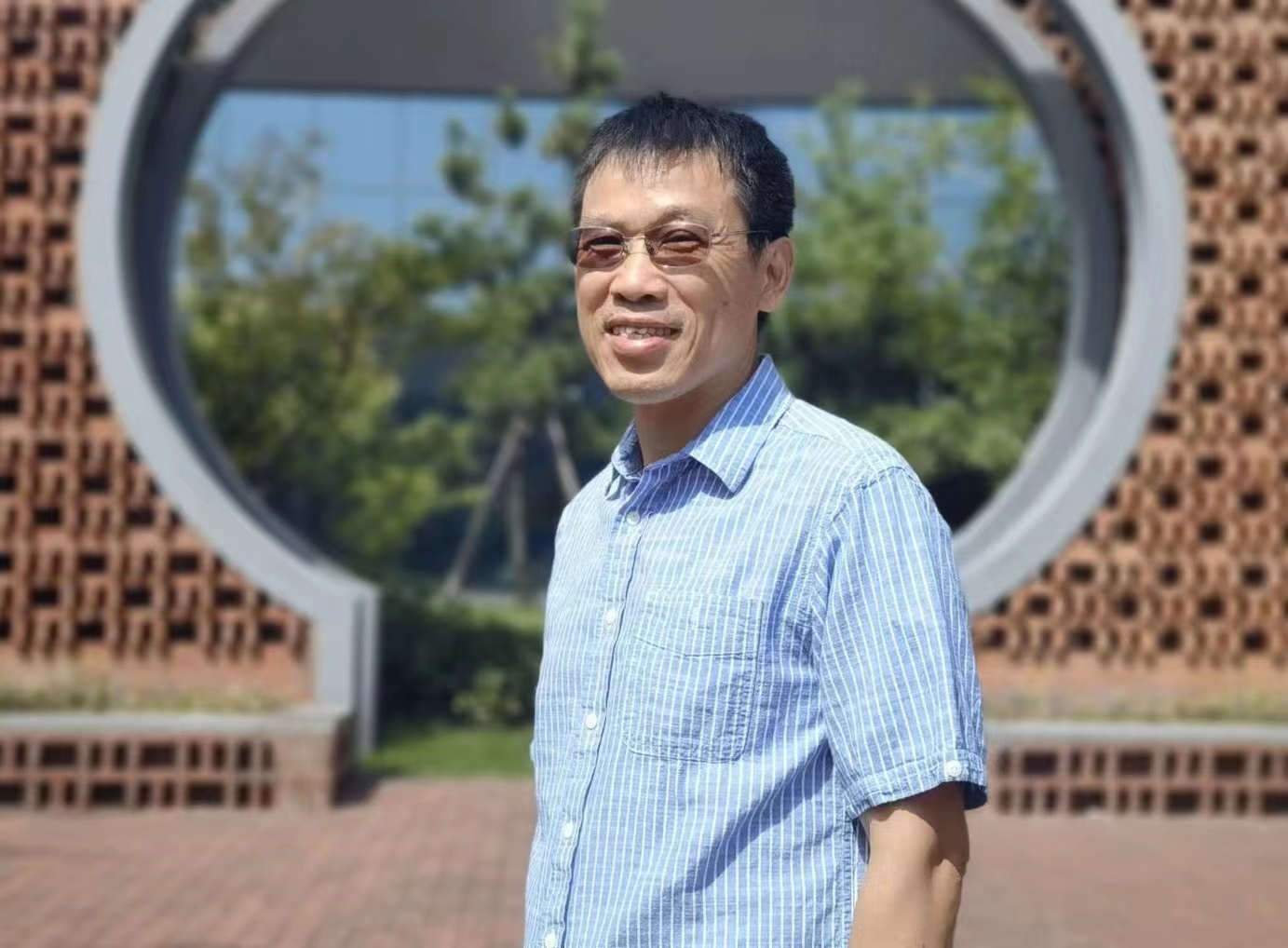 青山讲席教授陈松年当选世界计量经济学会院士