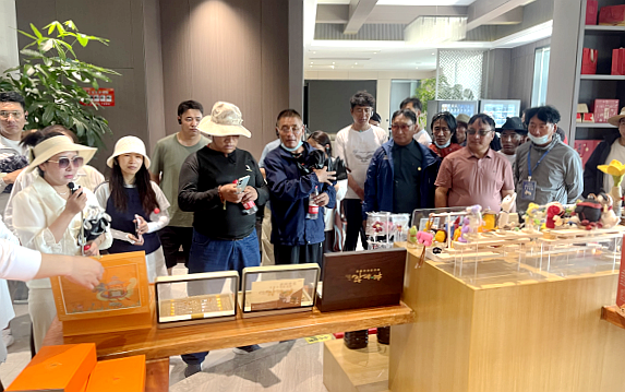 西藏革吉县村（社区）干部暨后备干部专题培训班在浙大开班